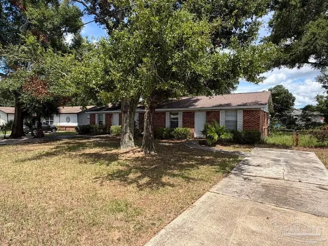 204 Brandywine Rd # B, Pensacola FL 32507 exterior