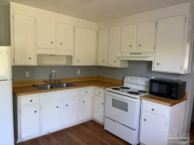204 Brandywine Rd # B property photo