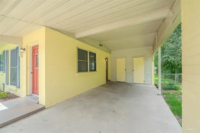 94 Garfield Dr property photo
