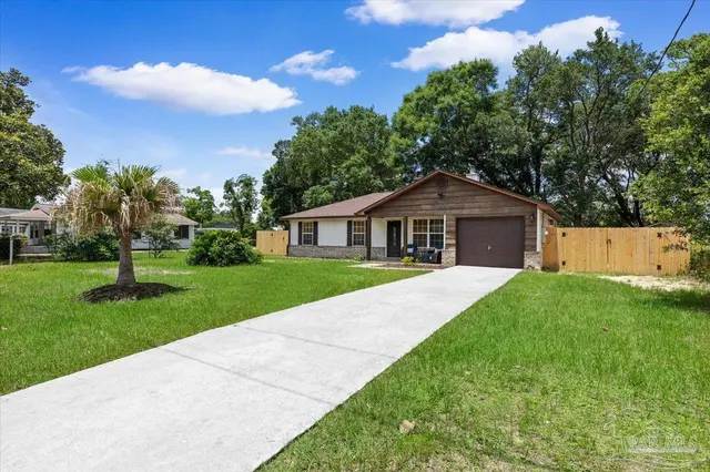 1220 Leonard St property photo