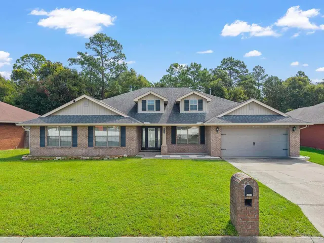 2104 Stennis Dr, Pensacola FL 32506 exterior