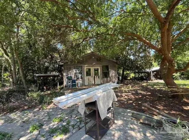 1622 Bal Alex Ave property photo