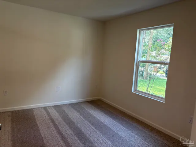 5709 Meadow Rd property photo