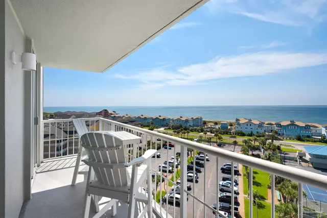 1200 Ft Pickens Rd # 8C property photo