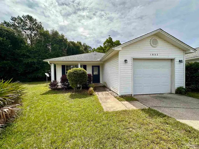 1037 Antigua Cir, Pensacola FL 32507 exterior