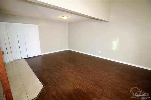 6930 Heather Oaks Dr property photo