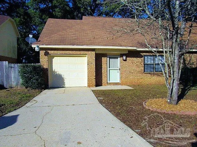 6930 Heather Oaks Dr, Pensacola FL 32506 exterior