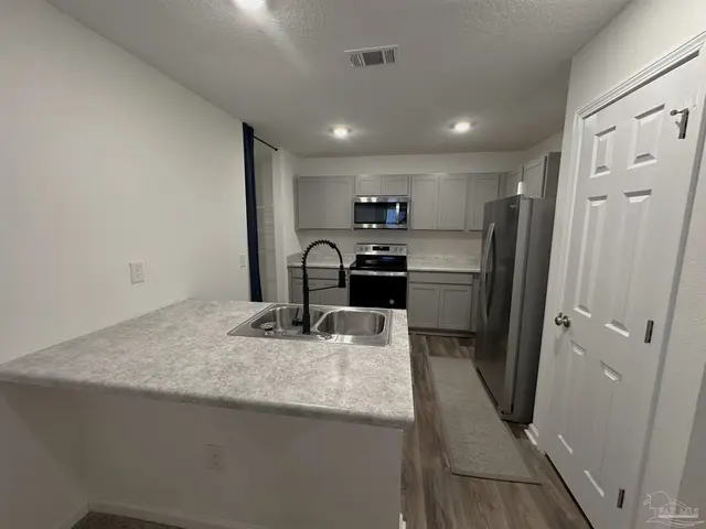 8752 Schooner Ln property photo