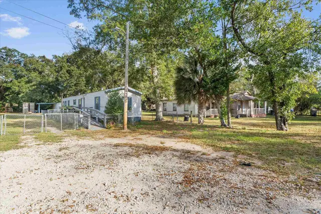3516 N S St, Pensacola FL 32505 exterior