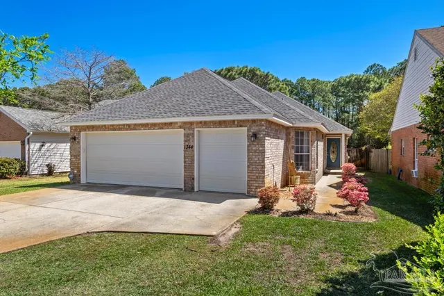 1344 Greenvista Ln, Gulf Breeze FL 32563 exterior