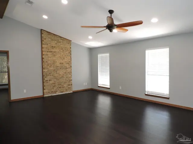 1270 Palisade Rd property photo
