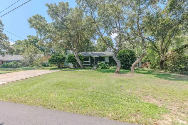 4 Cadiz St property photo