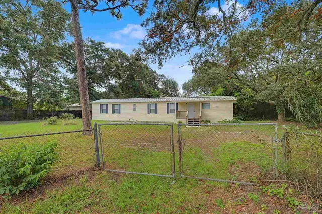 9361 Gulf Beach Hwy, Pensacola FL 32507 exterior