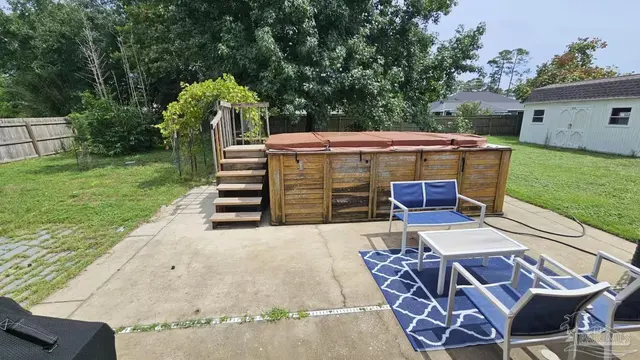 12113 Longwood Dr property photo