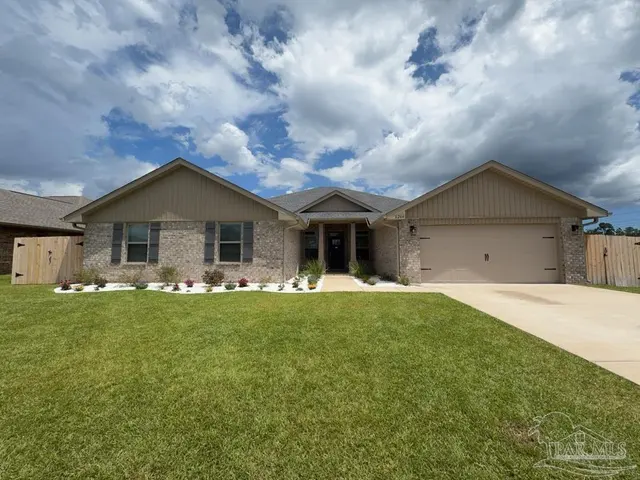 6264 Pineapple Dr, Milton FL 32570 exterior