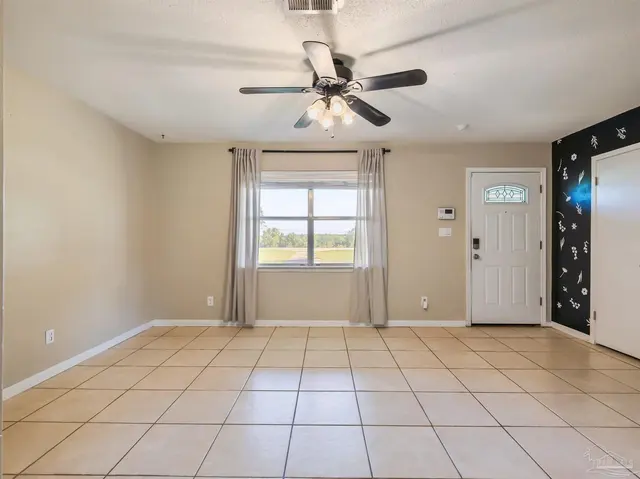 9831 Mobile Hwy property photo