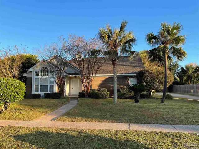 9404 Victoria Ln, Navarre FL 32566 exterior