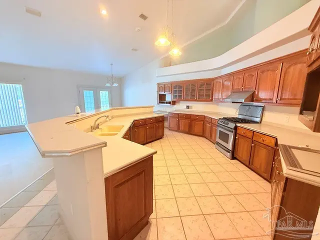 7934 Castle Pointe Way property photo