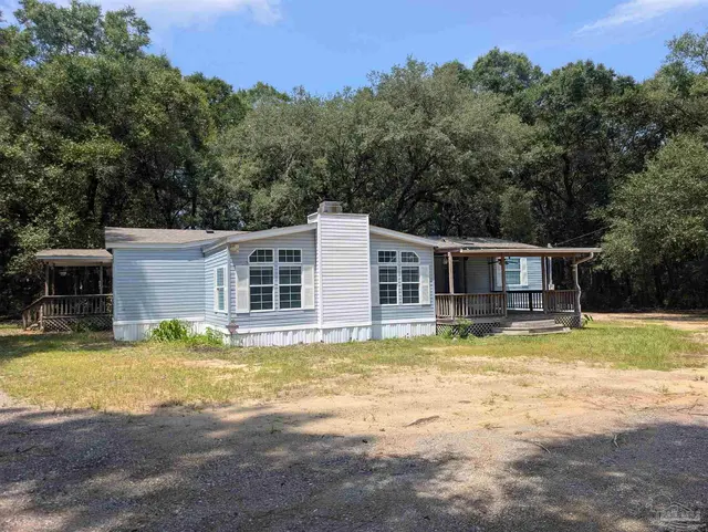 4373 Avalon Blvd, Milton FL 32583 exterior