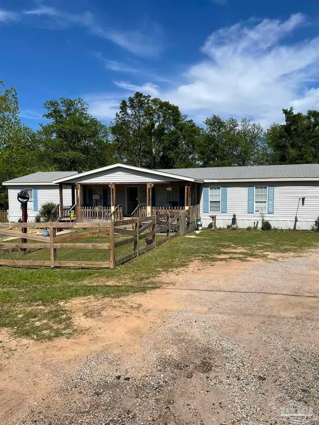 690 Jacks Branch Rd, Cantonment FL 32533 exterior