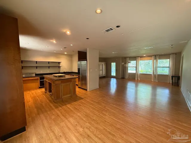 303 Interbay Ave property photo