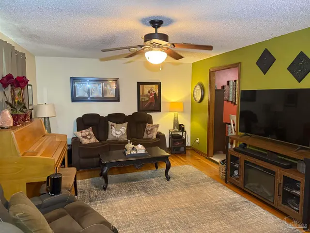 5988 Pursley Ave property photo