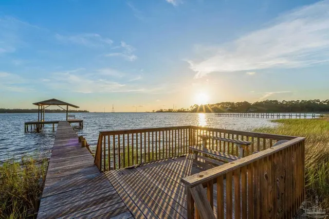 7107 Wells Ave, Navarre FL 32566 exterior