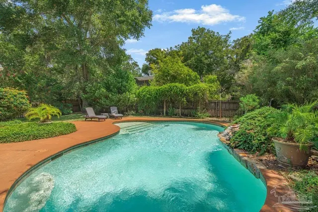 4001 Bay Pointe Dr property photo