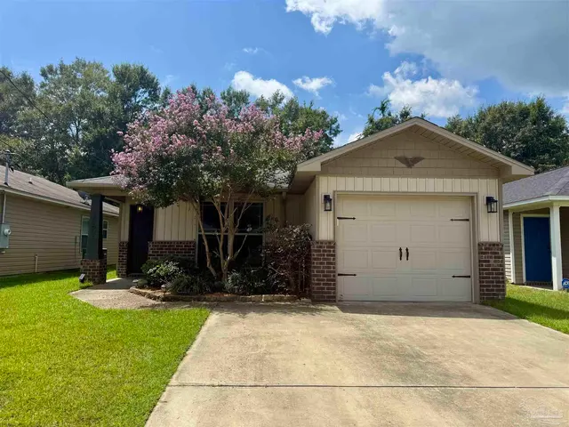 10605 Senegal Dr, Pensacola FL 32534 exterior