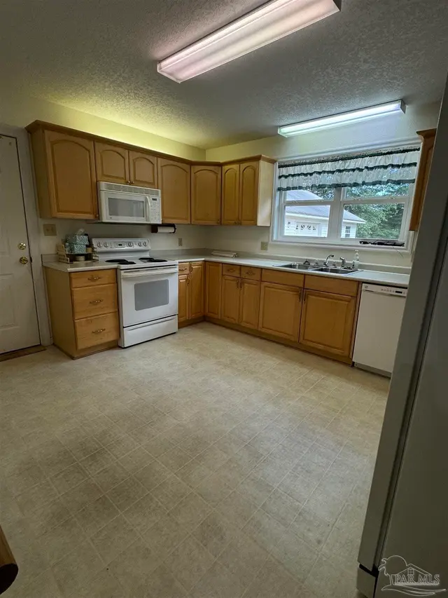 7830 Kelly Field Rd property photo