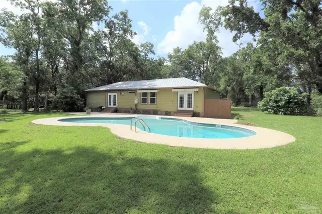 1381 W Roberts Rd, Cantonment FL 32533 exterior