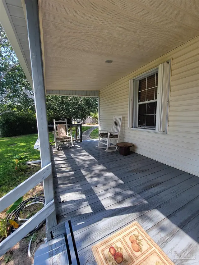 113 Reed Rd property photo