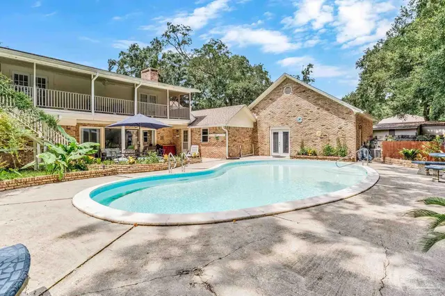32 Blithewood Dr, Pensacola FL 32514 exterior