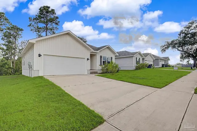 5887 Paddock Way property photo