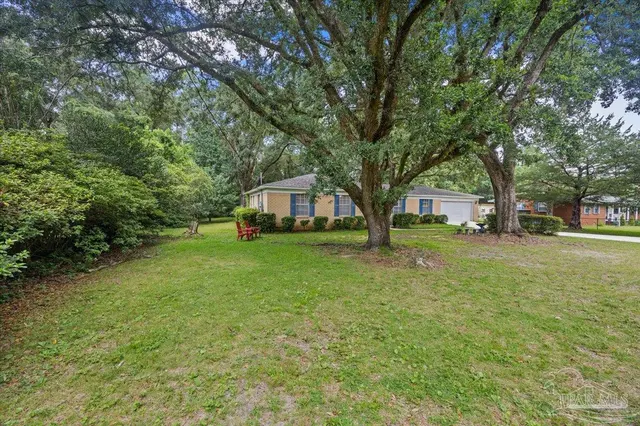 1825 Sandra Dr property photo