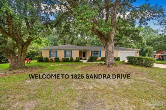 1825 Sandra Dr, Pensacola FL 32506 exterior