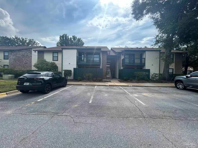 2299 Scenic Hwy # H6 property photo