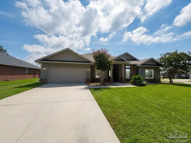 1521 Woodlawn Way property photo