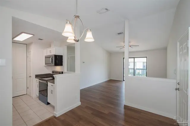2299 Scenic Hwy # D-8 property photo