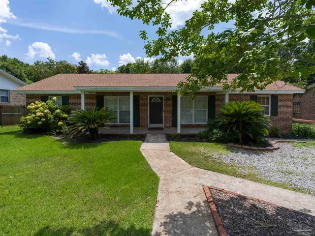 3241 Bayview Way, Pensacola FL 32503 exterior