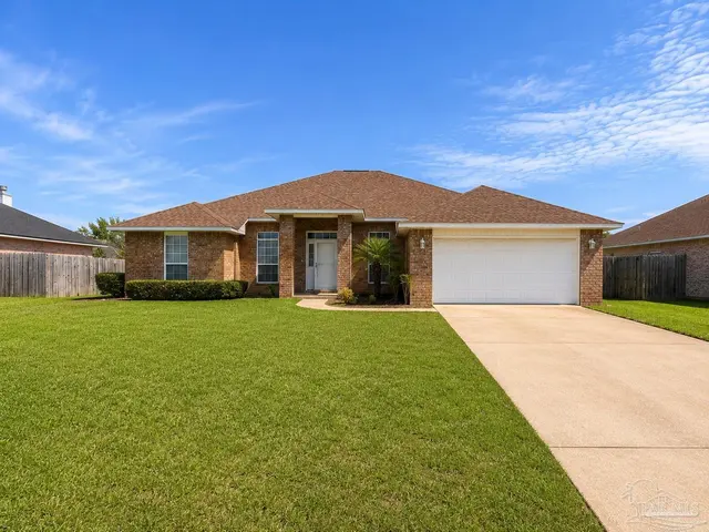 111 Gunwale Rd, Pensacola FL 32507 exterior