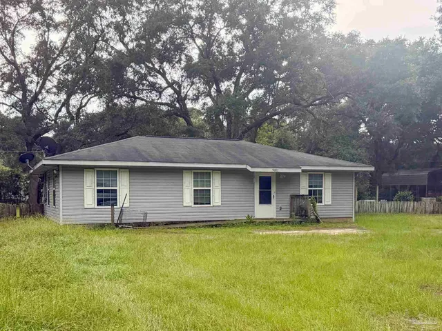 9087 John Hamm Rd, Milton FL 32583 exterior