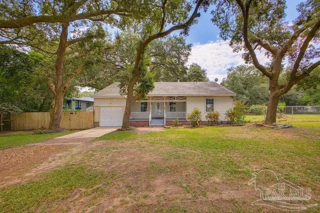 4455 Marlane Dr, Pensacola FL 32526 exterior