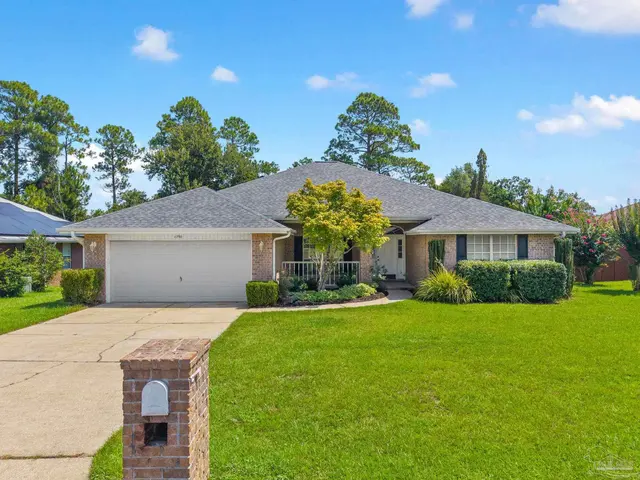 4798 Ribault Ln, Milton FL 32570 exterior