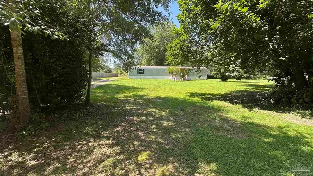 6749 Ellis Rd property photo