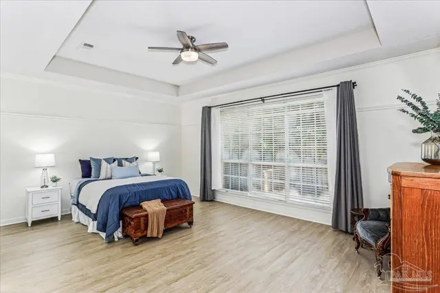 4118 Oak Pointe Dr property photo