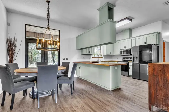 5045 Serry Ln property photo