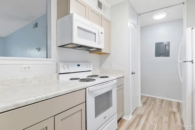 2303 Michigan Ave # B1 property photo