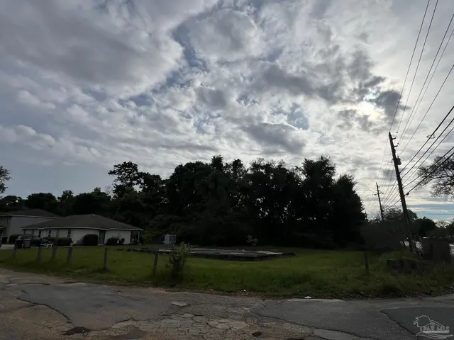 8100 Stonebrook Dr property photo