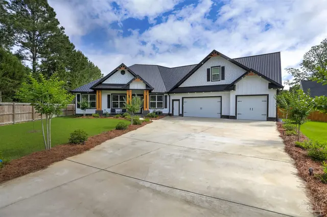 8012 Mobile Hwy property photo